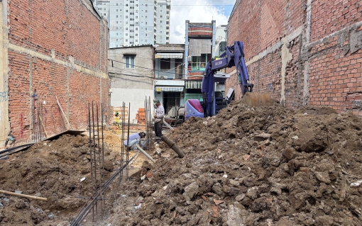 Khởi công làm móng 19/09