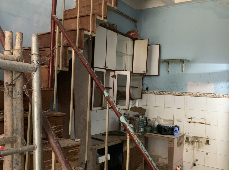 KHỞI CÔNG: LÊ VĂN PHAN